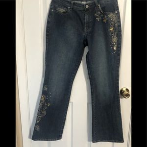 🌸Chico’s Woman’s Jeans Sz. 1  Jeans Embellished